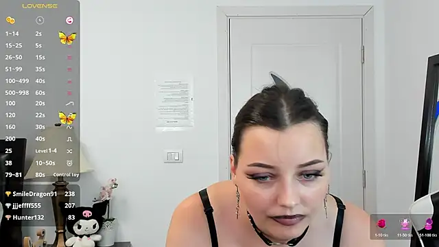 pretty_little_thing webcam