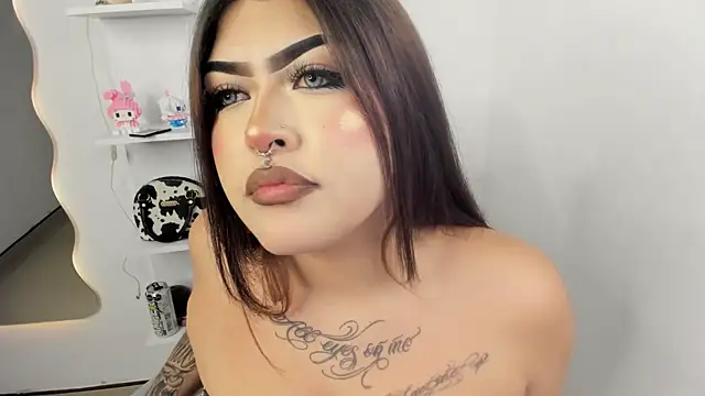 hollycute__ webcam