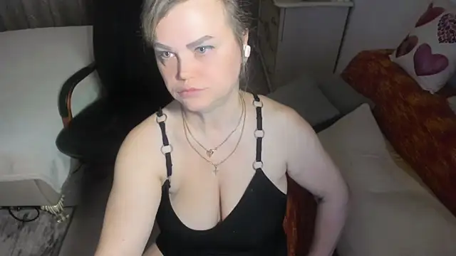 MildMature webcam