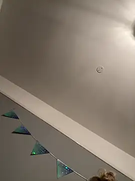 Blondnboujee53 webcam