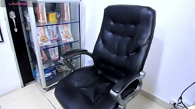 Alexx_bigcockk webcam