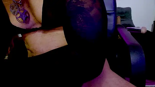 LILITHMADAME webcam