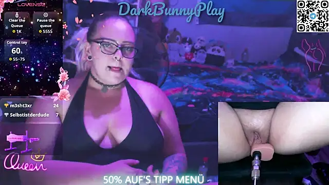 DarkBunnyPlay webcam
