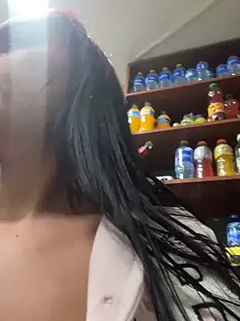 Sara-77 webcam