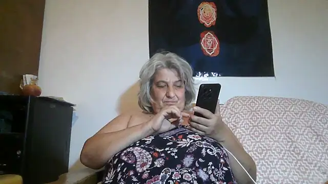 ExquisiteMature webcam