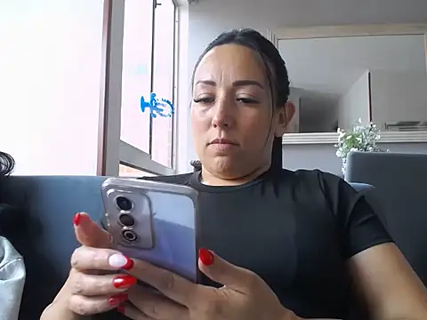 Laura_martin_ webcam