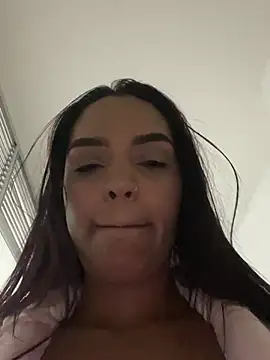 Sara-77 webcam