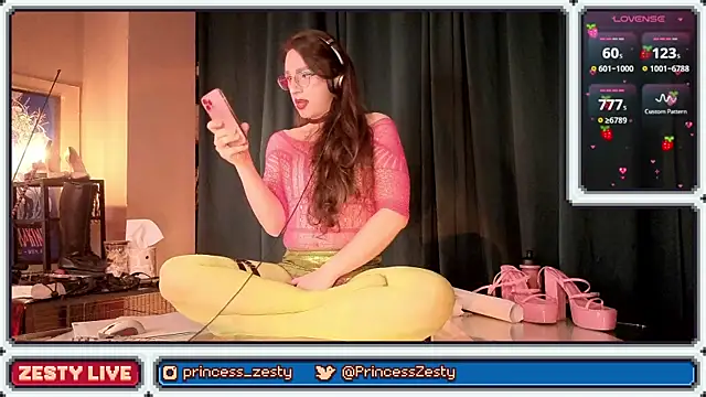 PrincessZesty webcam