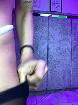 miss_carly webcam