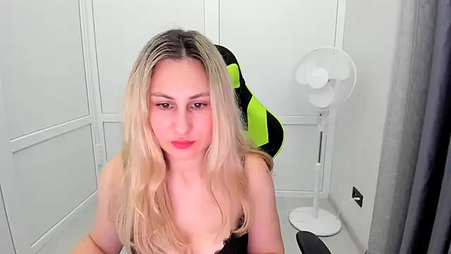 MissLunariaa webcam