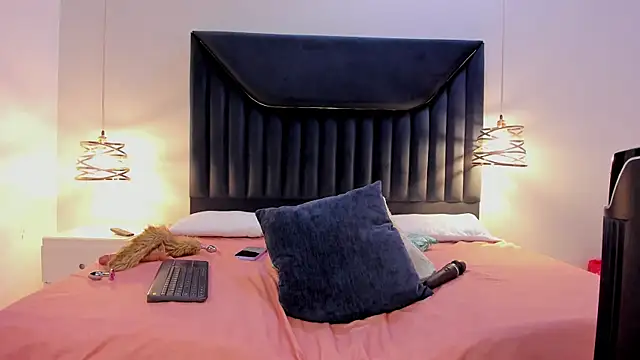 CamilaMoons webcam