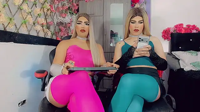 Thiara_veky_ webcam