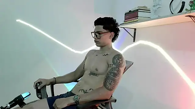 srghost333 live cam on StripChat
