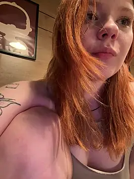 freaky__nikki (F teen) - FINGERING IN KFC?!👉👈