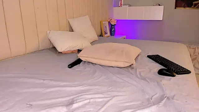 Littleolivia_