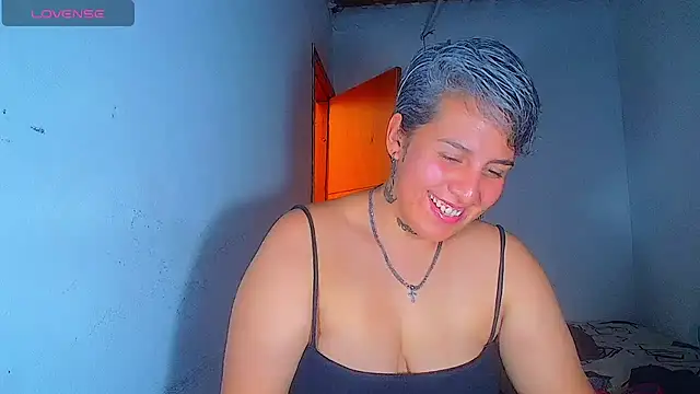 Yessi_rousse webcam