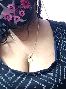 mallu-sumi webcam