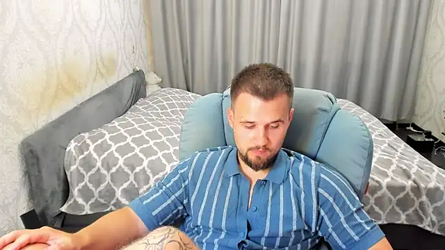 vladik_b - Vladik_b's free webcam - UK Sex Cams