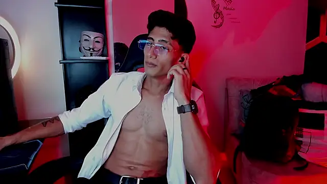 MaxiimoRomano_ webcam
