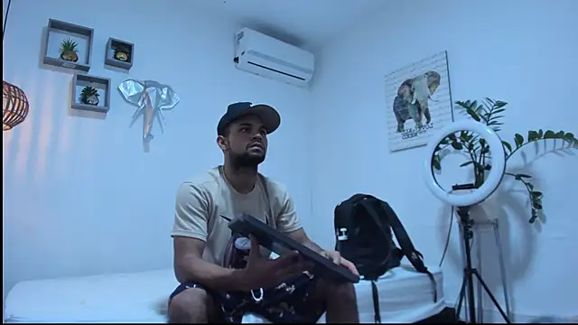 xhj_Gambaru live cam on StripChat