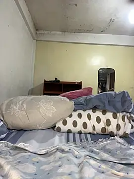Ali-Naughty webcam