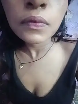 Aliya_21 webcam