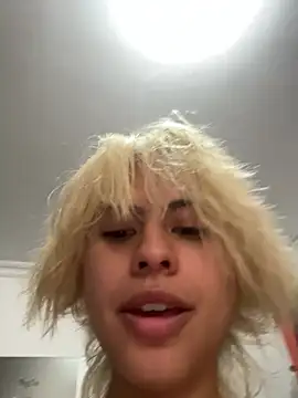 Eva_Feller69