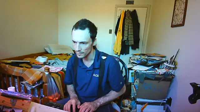 johnnymoves (Ask my age) - work on a procrastinated piece of art