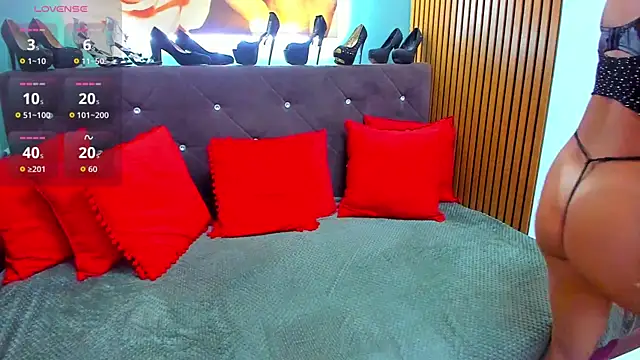 LauraSiin webcam