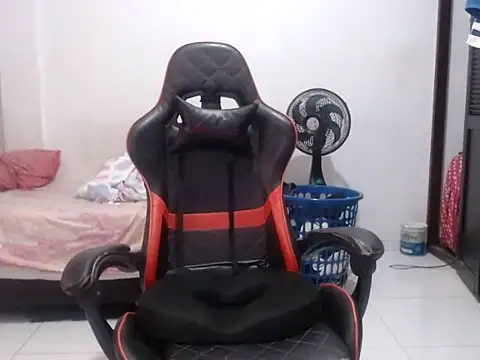 Adriana_0312 webcam