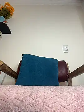LilaRvsh webcam