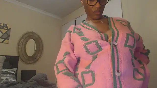 Creamyass22 webcam