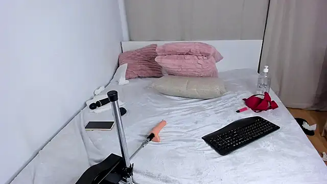 Aprilhadid's live stream