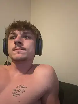 Lucas328706 webcam