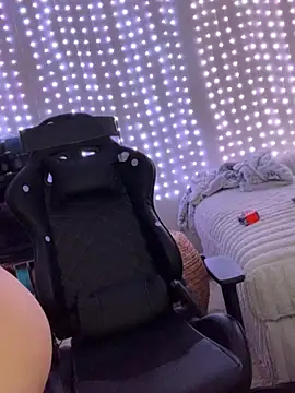 DSLBABYGIRLL webcam