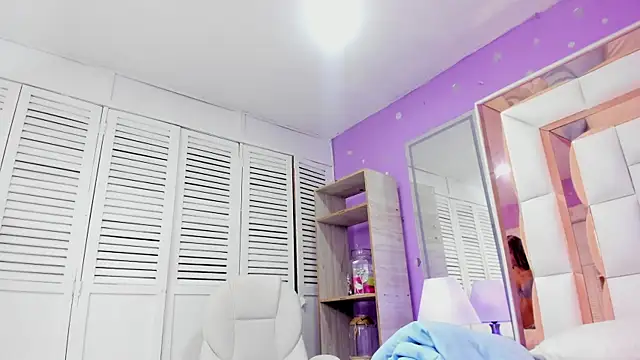 ariana_moon00 webcam