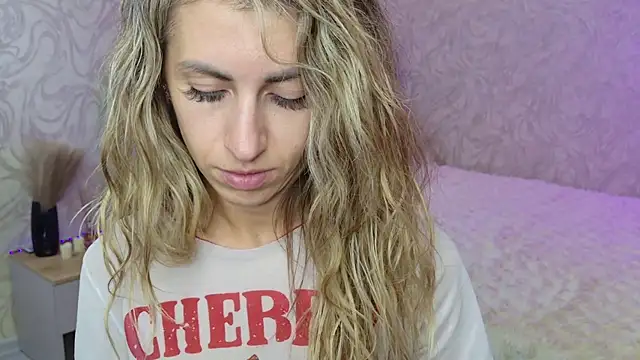 Karolina_Moon1 webcam