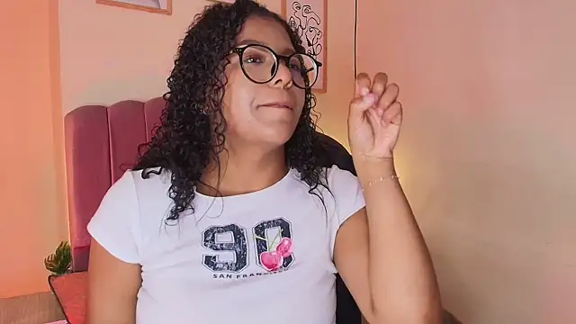 Afroditaa_19 webcam