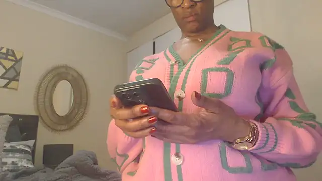 Creamyass22 webcam