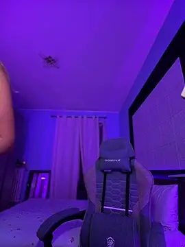AnastasiaAniess live cam on StripChat