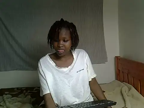 Prettyabiez webcam