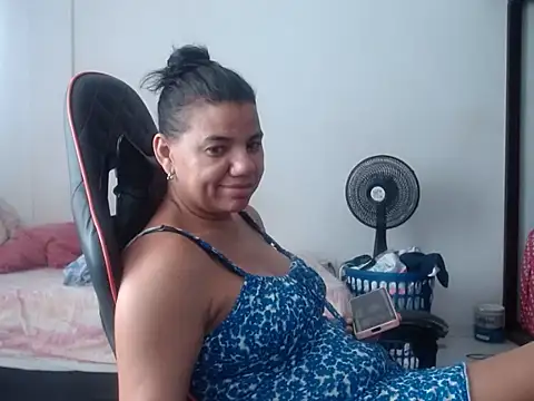 Adriana_0312 webcam