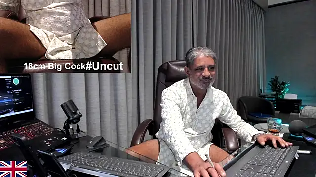 OnlineBossUK webcam