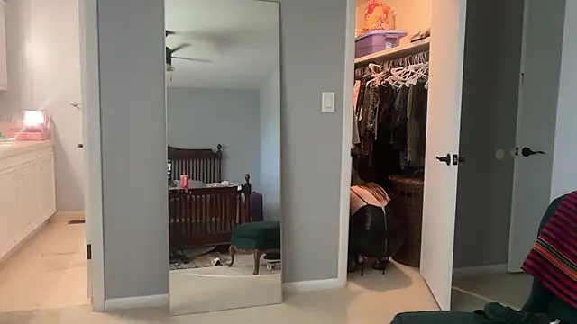 MommyGoddessL webcam