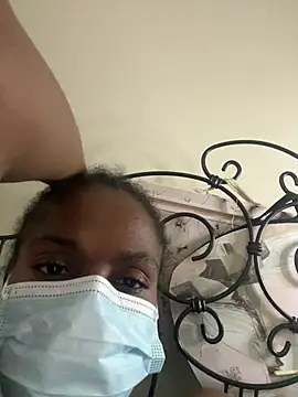 MiriamMoneyAsap webcam