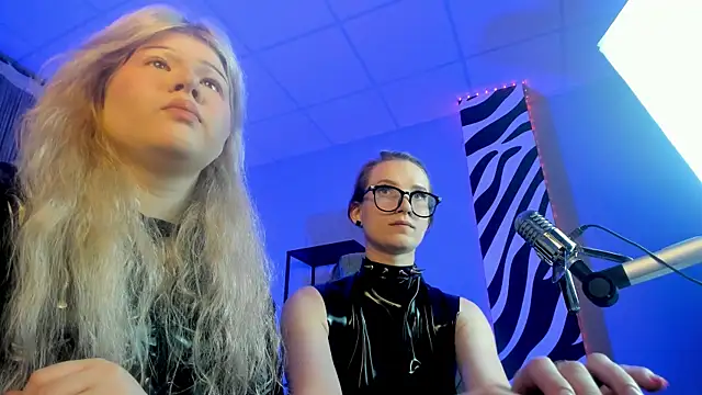 LilithNlsn webcam