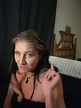 GODDESSTIAMAT webcam