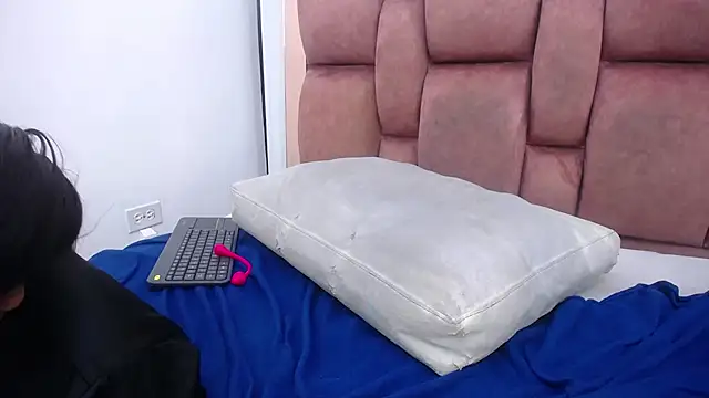 arianna_pearl webcam