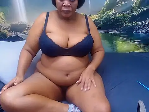 BLACKMILF4U webcam