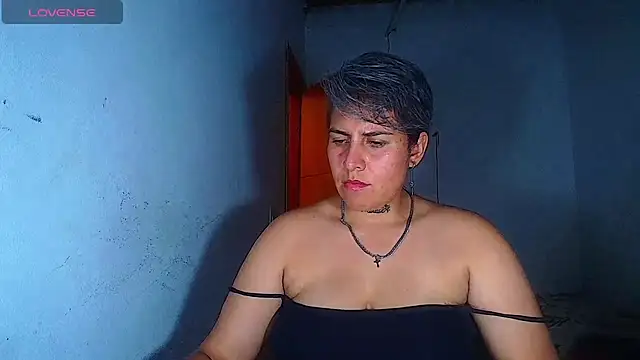 Yessi_rousse webcam